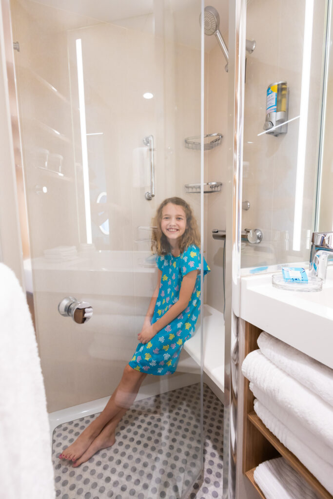 Family Infinite Ocean View Balcony Bathroom